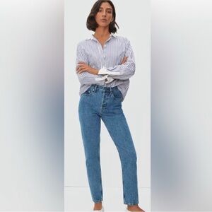 Everlane The 90's Cheeky Button Fly Crop Jean-size 26-In Good Preloved condition
